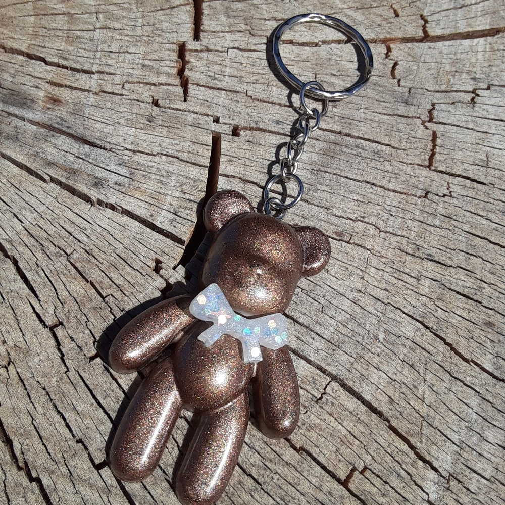 Resin bear keychain with bow